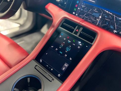 Used 2021 Porsche Taycan 4S image 26