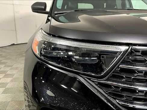 Used 2023 Ford Explorer XLT w/ Equipment Group 202A image 28