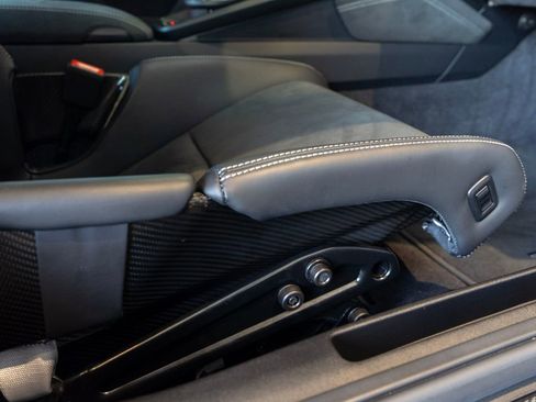 Used 2023 Porsche 911 GT3 RWD image 36