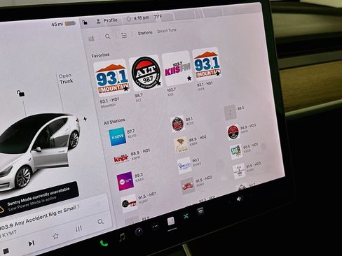 Used 2018 Tesla Model 3 Long Range AWD/4WD image 19