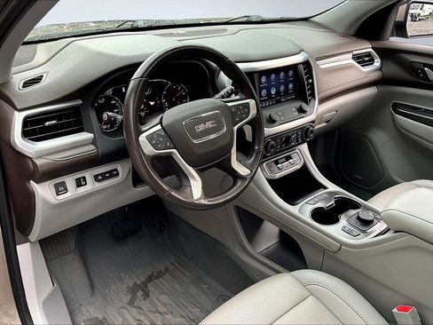Used 2022 GMC Acadia SLT w/ Technology Package image 15