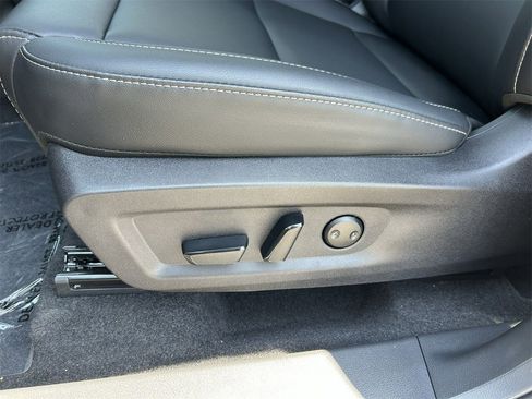 New 2025 Nissan Murano SL image 18