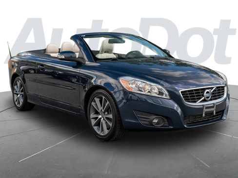 Used 2012 Volvo C70 T5 w/ Climate Pkg FWD image 4