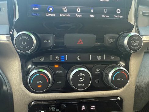 Certified 2021 RAM 1500 Laramie AWD/4WD image 18