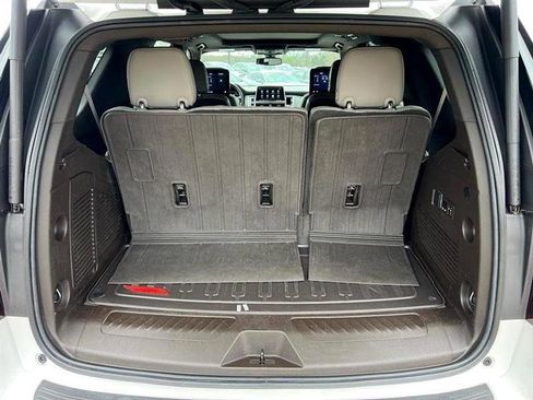 Used 2021 GMC Yukon SLT w/ SLT Premium Package image 53