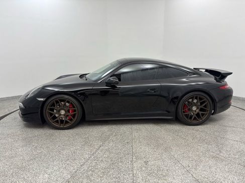 Used 2013 Porsche 911 Carrera 4S image 3
