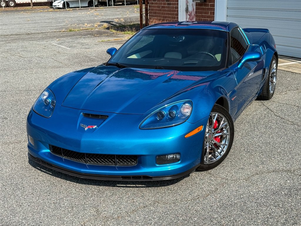 Used 2008 Chevrolet Corvette Z06 w/ Preferred Equipment Group RWD image 6