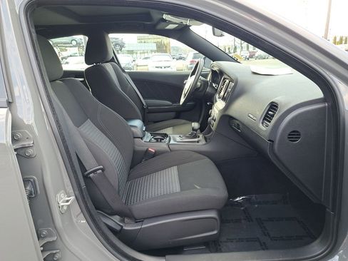 Used 2023 Dodge Charger SXT w/ Blacktop Package image 17