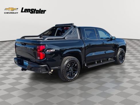 Used 2025 Chevrolet Colorado Z71 w/ Midnight Edition image 5