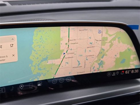 Used 2025 Cadillac Lyriq Sport image 17