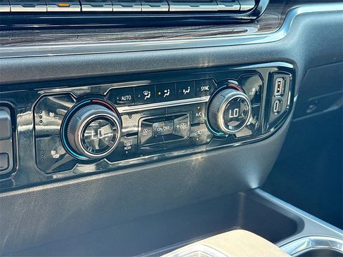 Used 2024 Chevrolet Silverado 1500 RST w/ Redline Edition image 16