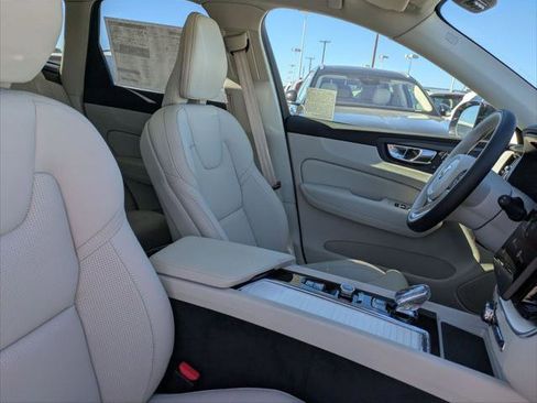 New 2026 Volvo XC60 B5 Ultra w/ Protection Package Premier image 14