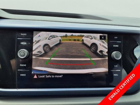 Used 2023 Volkswagen Taos SE AWD/4WD image 29