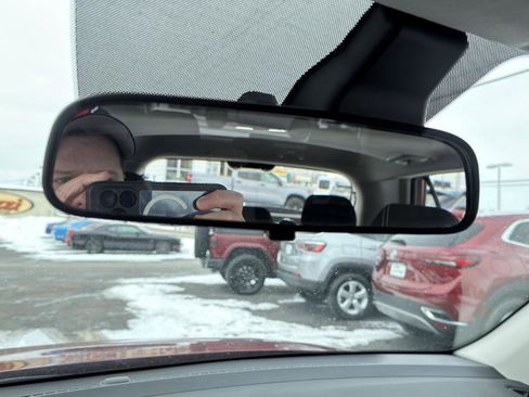 Used 2024 Hyundai Venue SEL image 41