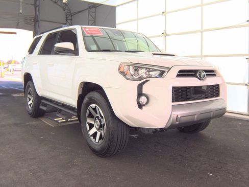 Used 2020 Toyota 4Runner TRD Off-Road image 6