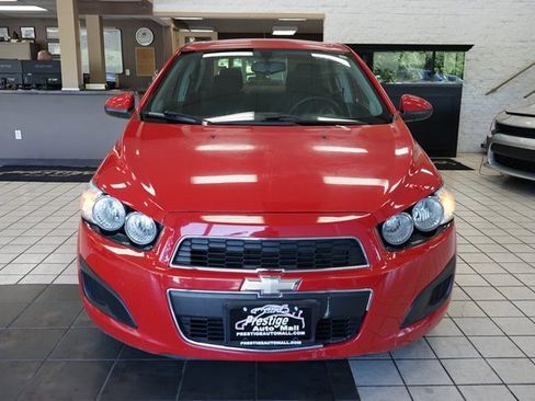 Used 2015 Chevrolet Sonic LT image 16