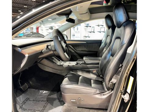 Used 2023 Tesla Model Y Long Range image 17