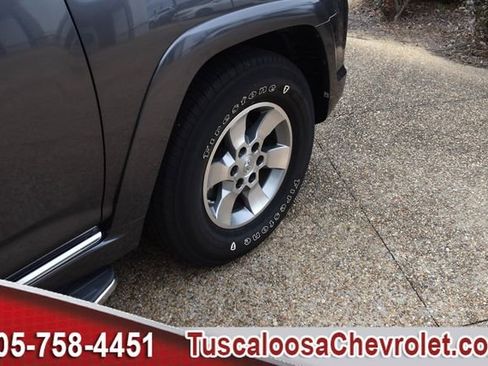 Used 2013 Toyota 4Runner SR5 w/ Convenience Pkg image 14