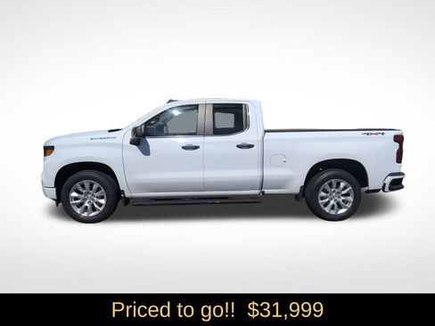 Used 2023 Chevrolet Silverado 1500 Custom AWD/4WD image 3