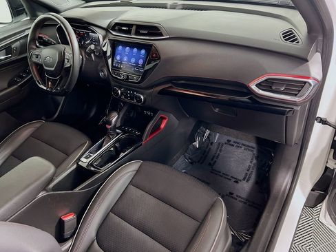 Used 2023 Chevrolet TrailBlazer RS w/ Convenience Package image 27