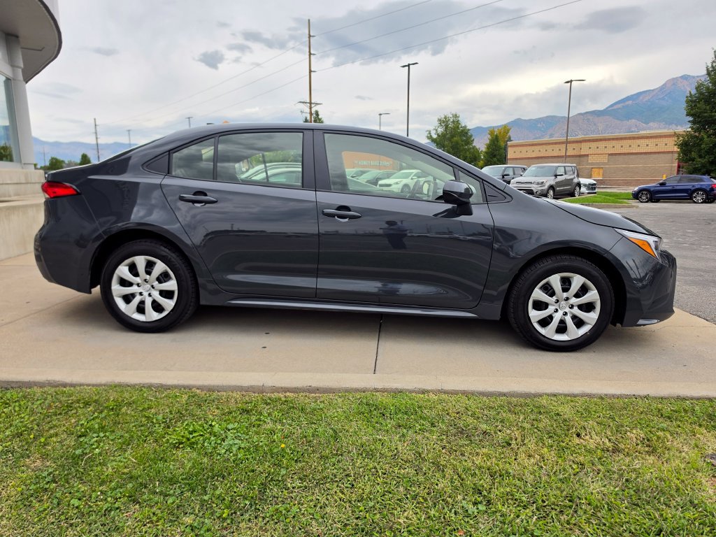 Used 2026 Toyota Corolla LE FWD image 4