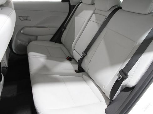 Certified 2024 Hyundai Kona SE image 19