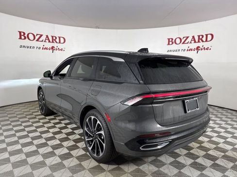 Used 2025 Lincoln Nautilus Black Label image 6