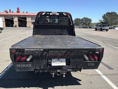 Used 2022 Ford F250 XL w/ Power Equipment Group AWD/4WD image 4