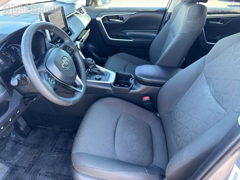 Used 2024 Toyota RAV4 XLE image 16