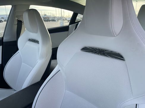 Used 2024 Tesla Model 3 Performance image 3