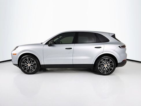 New 2026 Porsche Cayenne AWD/4WD image 2