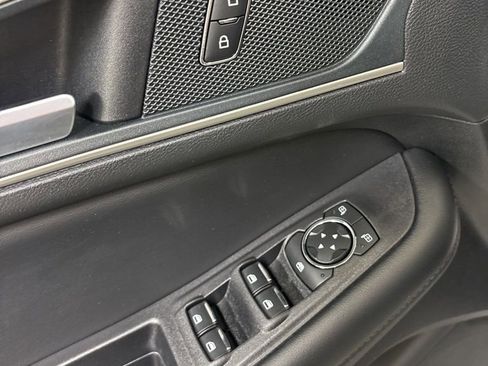 Used 2024 Ford Edge SEL w/ Convenience Package image 17