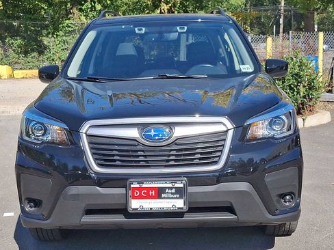 Used 2020 Subaru Forester Premium image 29