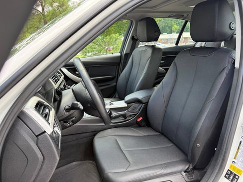 Used 2018 BMW 320i xDrive Sedan AWD/4WD image 37