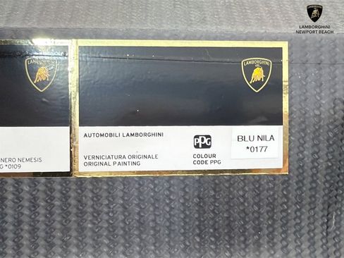 Used 2024 Lamborghini Huracan STO RWD image 28