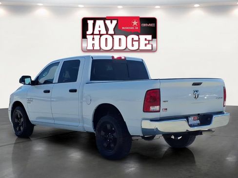 Used 2023 RAM 1500 Classic SLT w/ Trailer & Traction Group AWD/4WD image 4