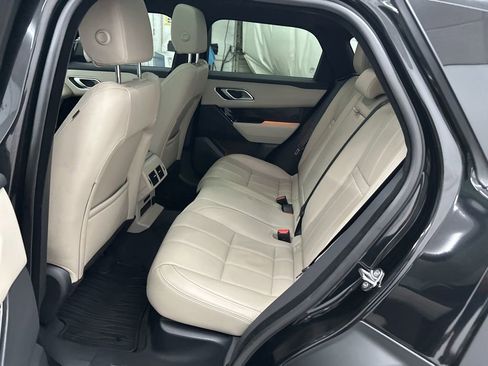 Used 2022 Land Rover Range Rover Velar R-Dynamic S image 24