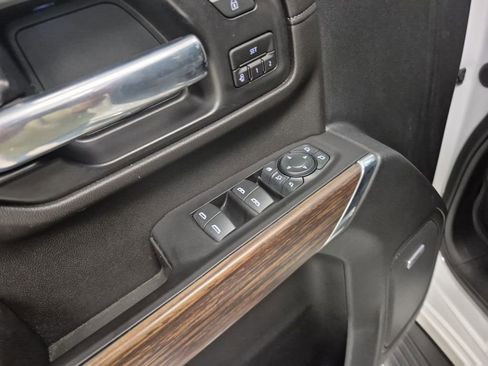 Used 2020 Chevrolet Silverado 2500 High Country image 24