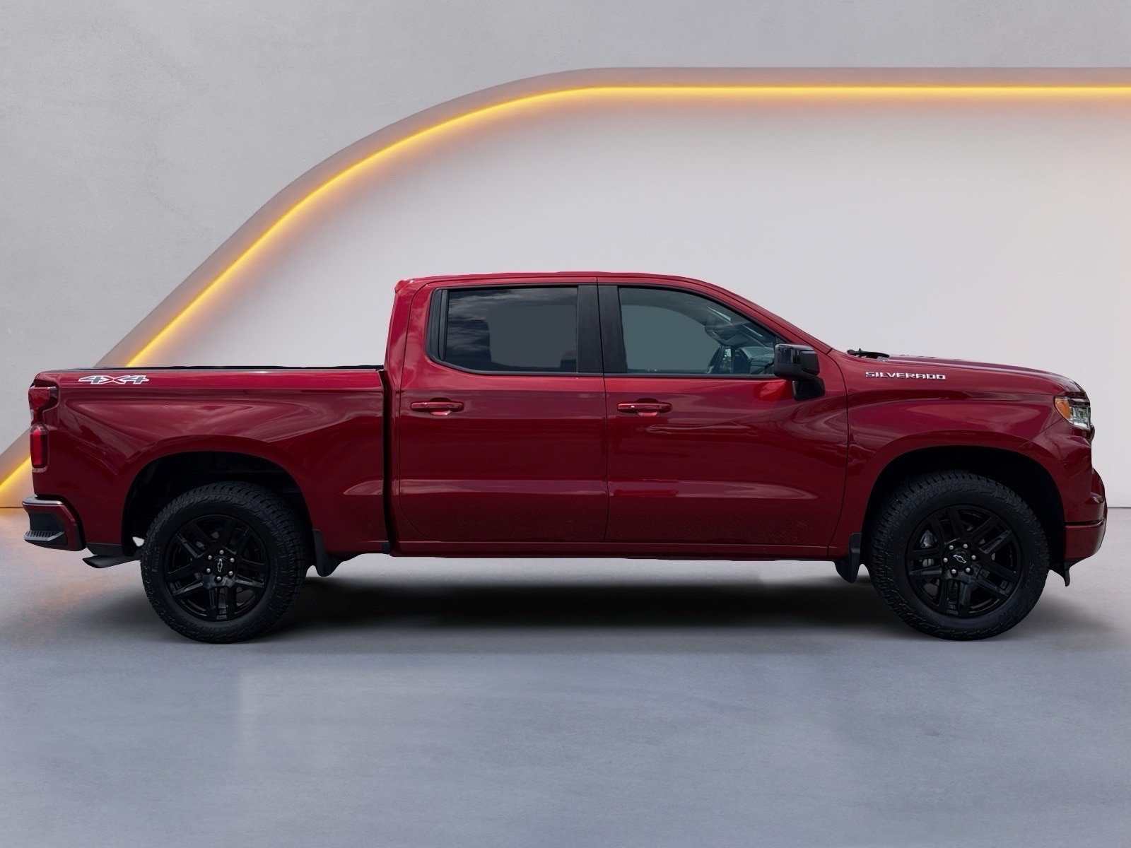 Used 2024 Chevrolet Silverado 1500 RST AWD/4WD image 2