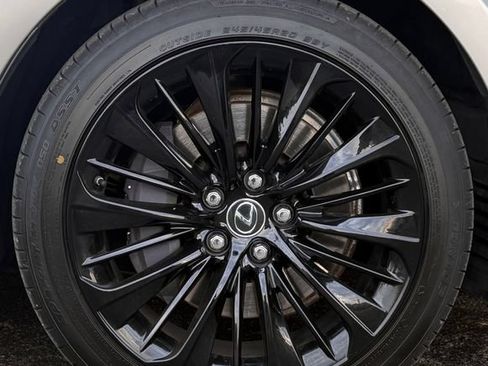Certified 2020 Lexus LS 500 AWD w/ Interior Upgrade Package image 15