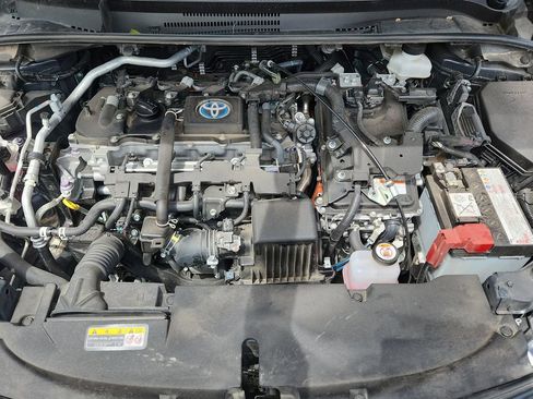 Used 2024 Toyota Corolla SE w/ Convenience Package AWD/4WD image 16