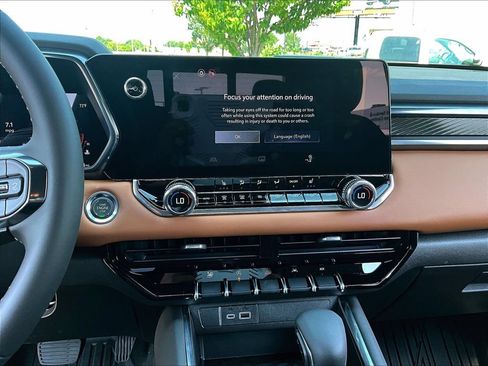 New 2026 GMC Canyon AT4 AWD/4WD image 25
