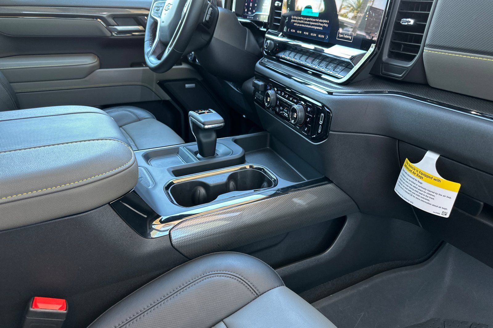 Used 2025 Chevrolet Silverado 1500 ZR2 w/ Technology Package AWD/4WD image 18