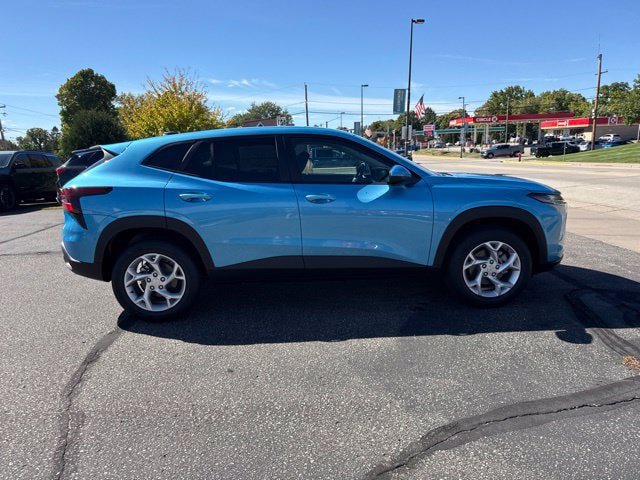 New 2026 Chevrolet Trax LS w/ LS Convenience Package FWD image 6
