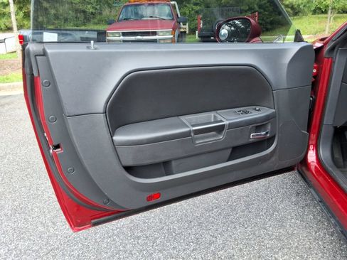 Used 2009 Dodge Challenger R/T RWD image 18