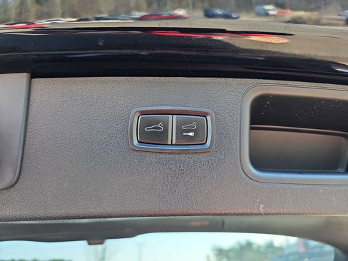 Used 2019 Porsche Macan image 18