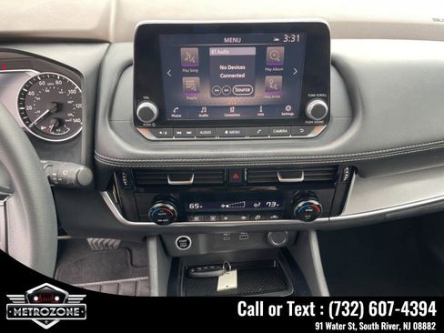 Used 2021 Nissan Rogue SV image 20