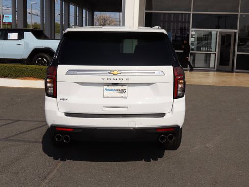 Used 2024 Chevrolet Tahoe High Country AWD/4WD image 9