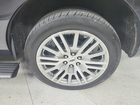 Used 2024 Ford Expedition Limited RWD image 57