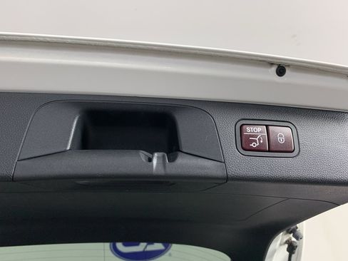 Used 2018 Mercedes-Benz GLC 300 image 38